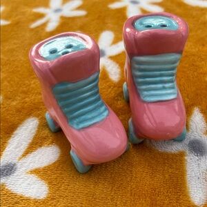 Cracker Barrel Pink and Light Blue Ceramic Roller Skate Salt & Pepper Set